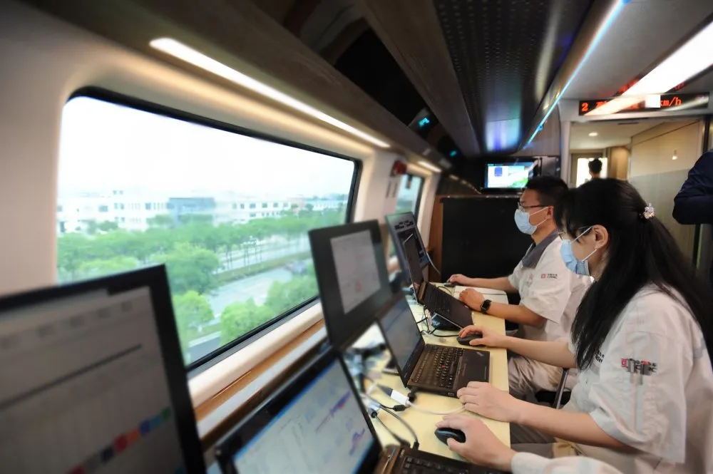 超級重磅！時速600公里高速磁浮試驗樣車成功試跑